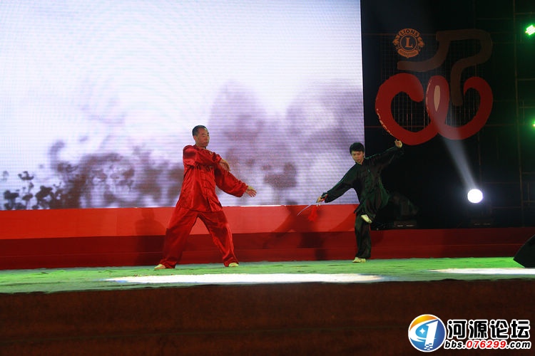 ʦͽ̨ͬ���ݣ�һȭһ��