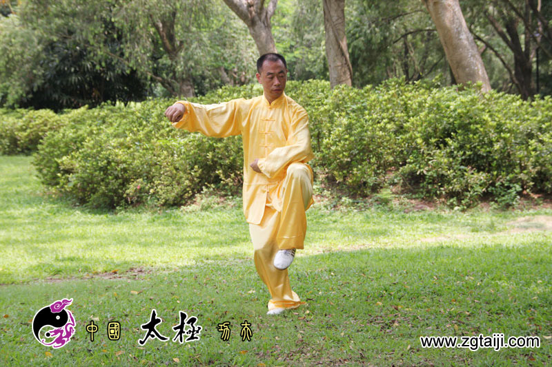 ����ǰ��